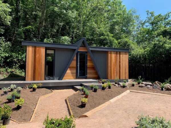 Peaky Point Luxury Pod 8m X 4m Built